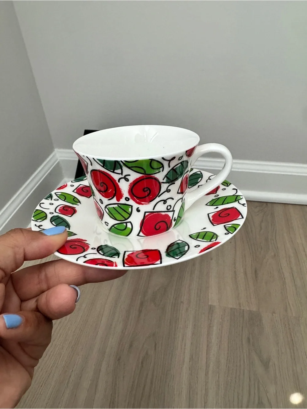 BRITTO Red Rose Porcelain Tea Cup Set